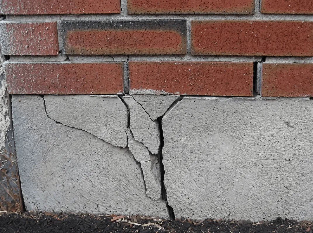 Concrete foundation with serious structural damage in Louisville, KY
